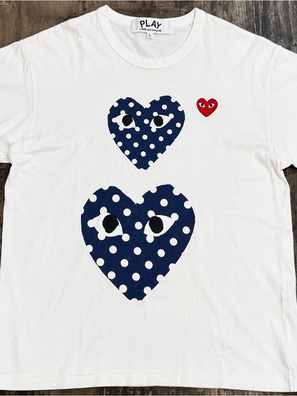 Comme des Garcons PLAY White Tee with Navy Polka Dot Hearts New No Tags